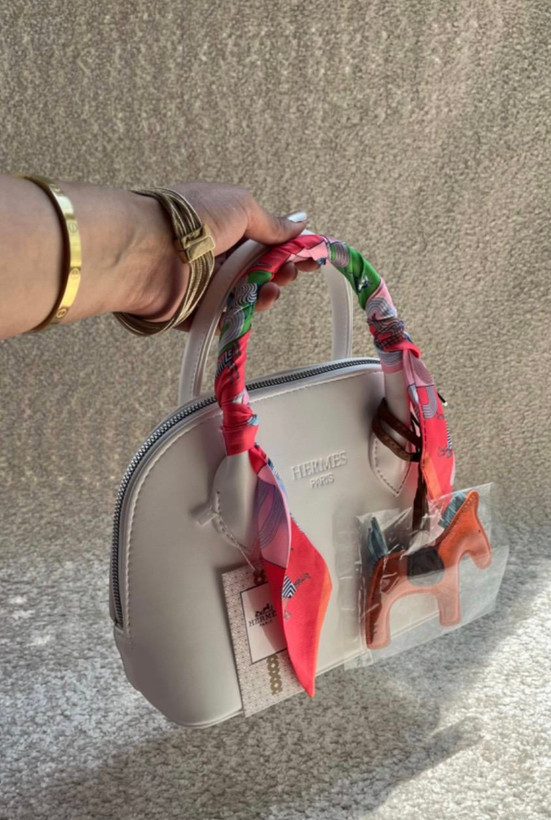 کیف دخترانه دستی / دوشی مدل نیم گرد طرح هرمس (hermes) جنس چرم مصنوعی خارجی
