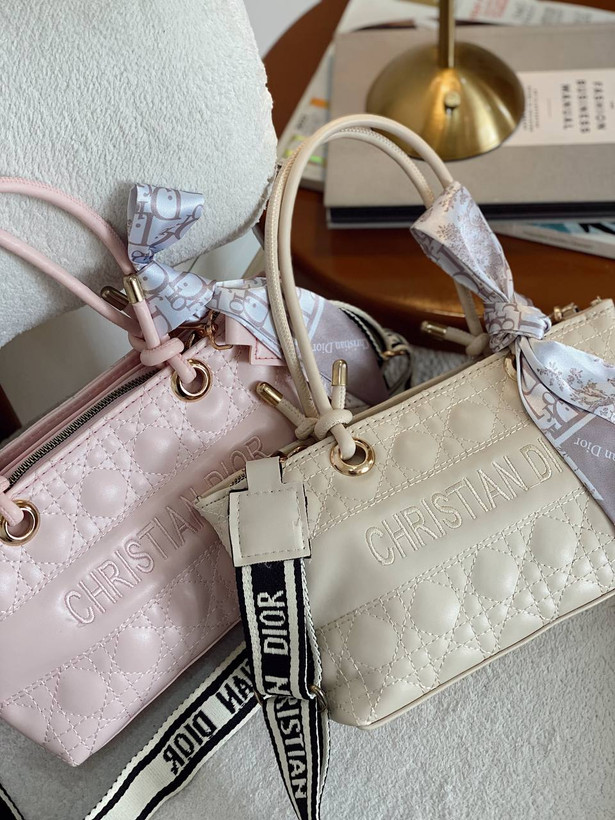 کیف زنانه دسته دار چرم مصنوعی برند Dior