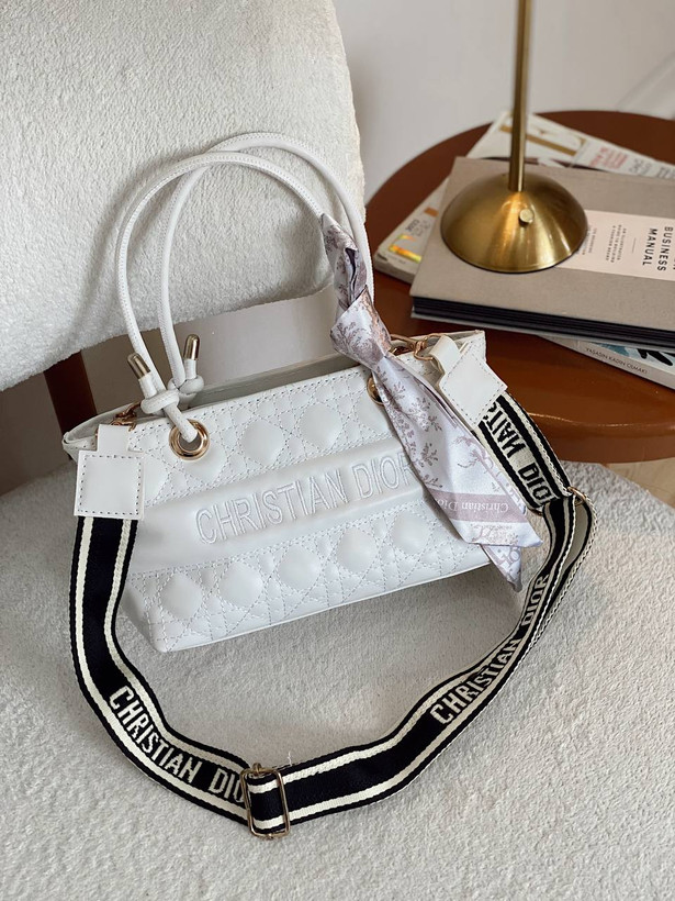 کیف زنانه دسته دار چرم مصنوعی برند Dior