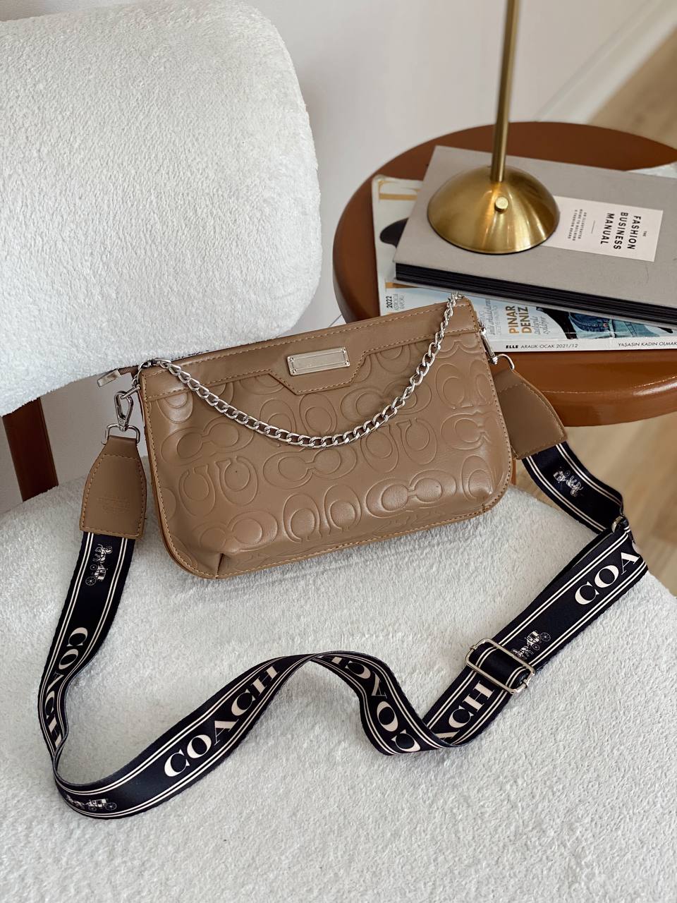 کیف دخترانه Coach پلاکدار جنس چرم مصنوعی خارجی