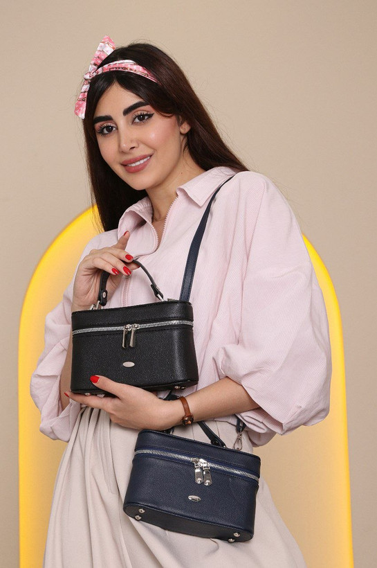 کیف دخترانه مدل دستی دوشی پارسپورتی طرح صندوقی جنس چرم مصنوعی خارجی