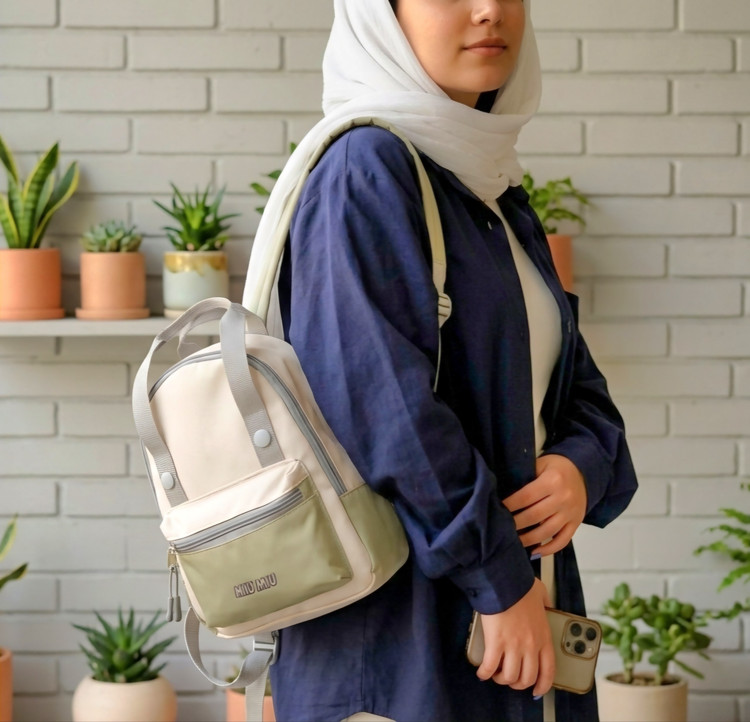 کوله پشتی فانتزی مدل دکمهدار جنس پارچهای وارداتی