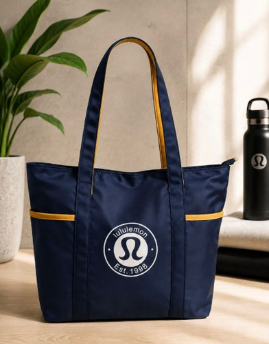 کیف زنانه دستی (تت بگ) طرح لولولمن (lululemon) جنس پارچه غواصی