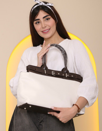 کیف زنانه دستی و دوشی مدل کمربندی جنس ساتن خارجی ترند